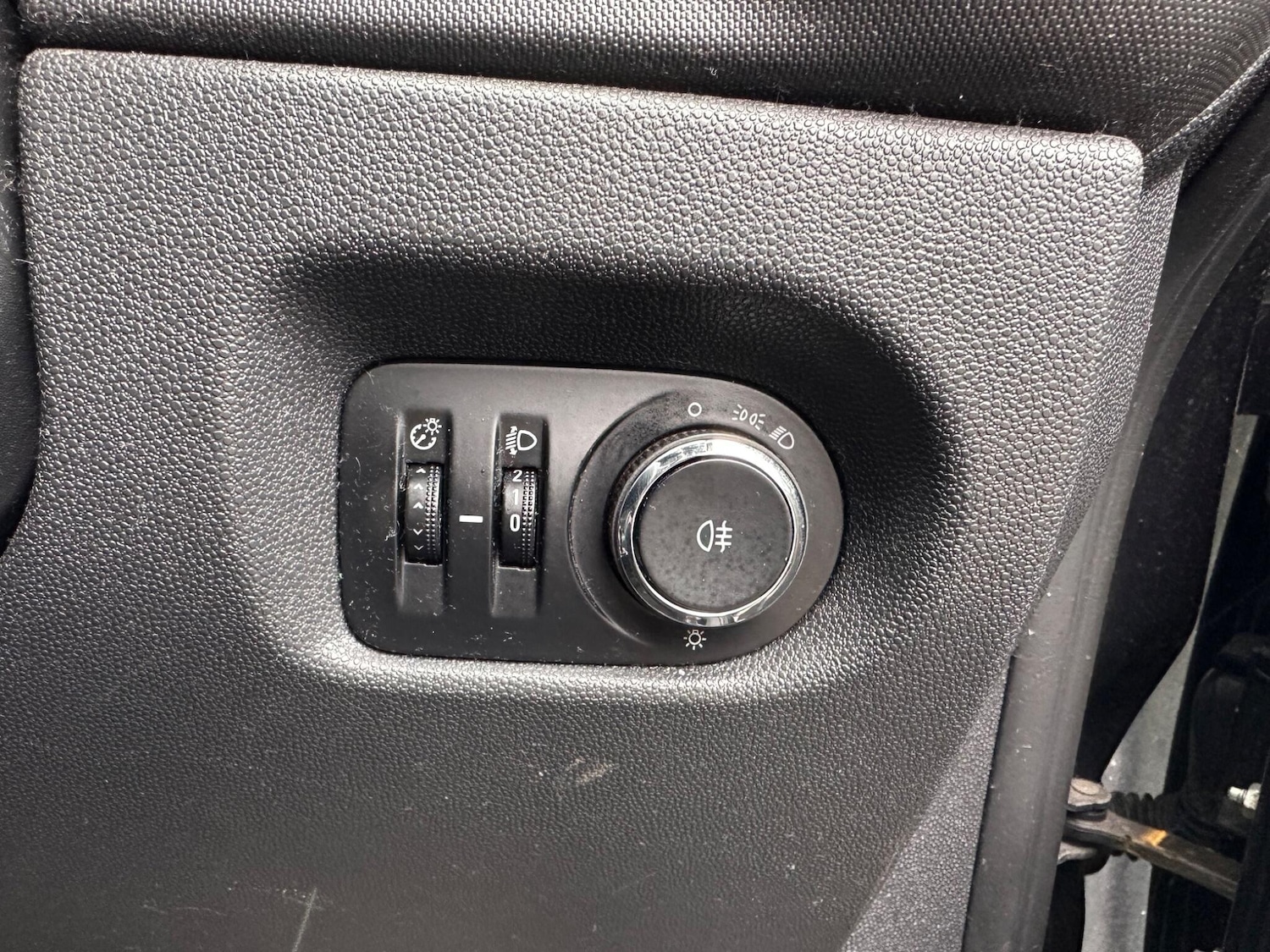 Used Vauxhall Corsa 2012 for sale - 78127420: Photo 13