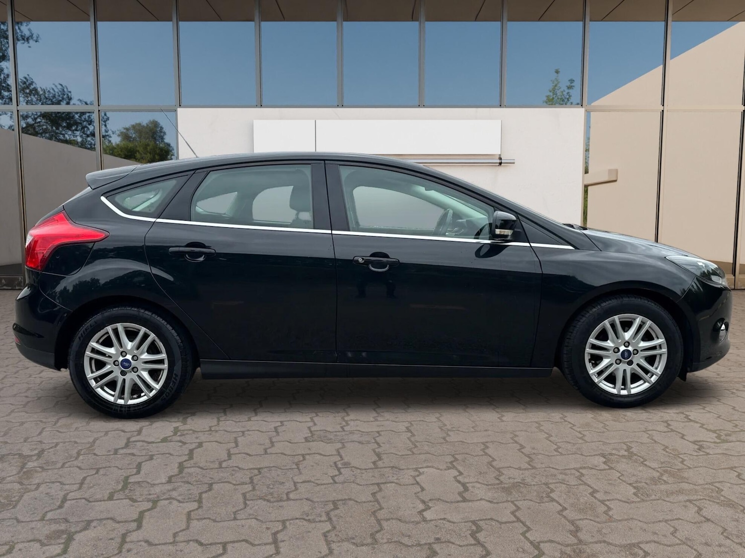 Used Ford Focus 2013 for sale - 76370430: Photo 7