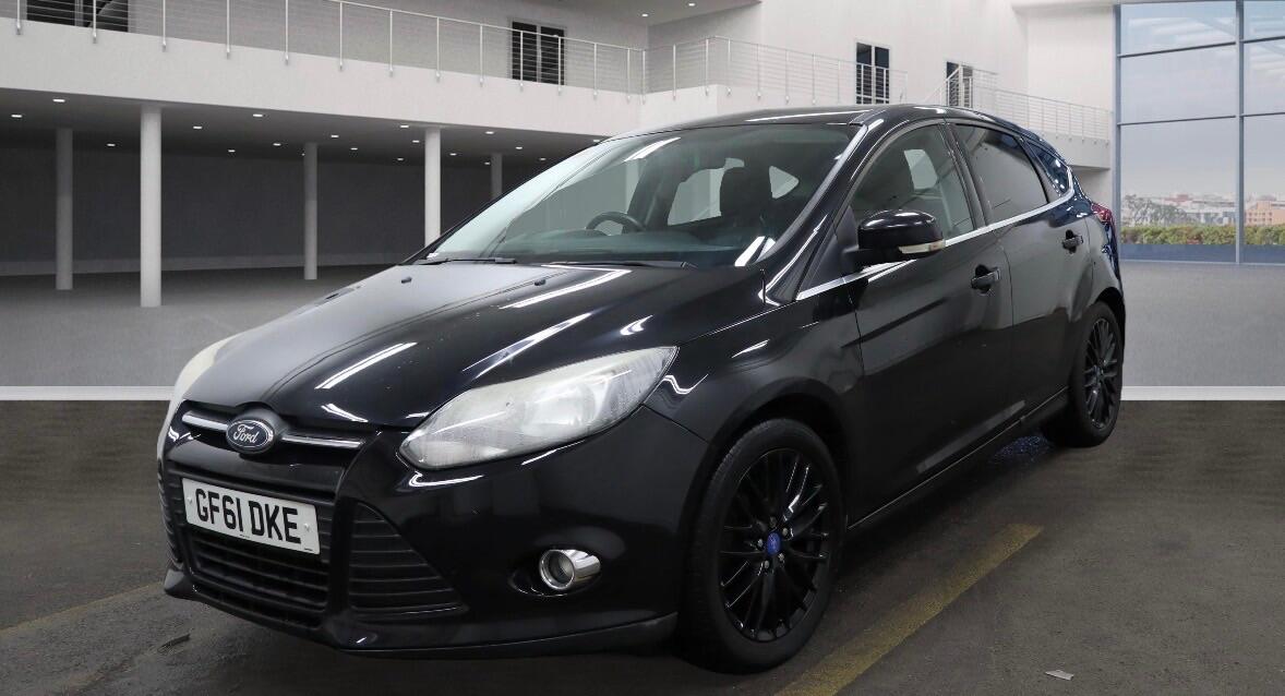 Used Ford Focus 2011 for sale - 77331636: Photo 2