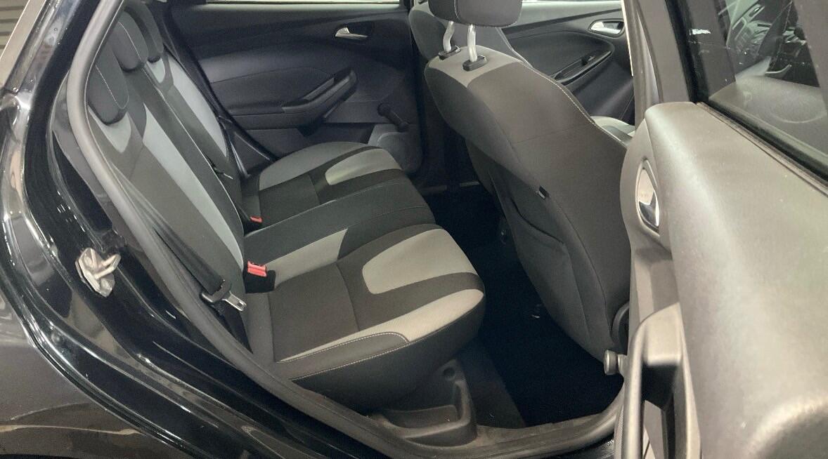 Used Ford Focus 2011 for sale - 77331636: Photo 8