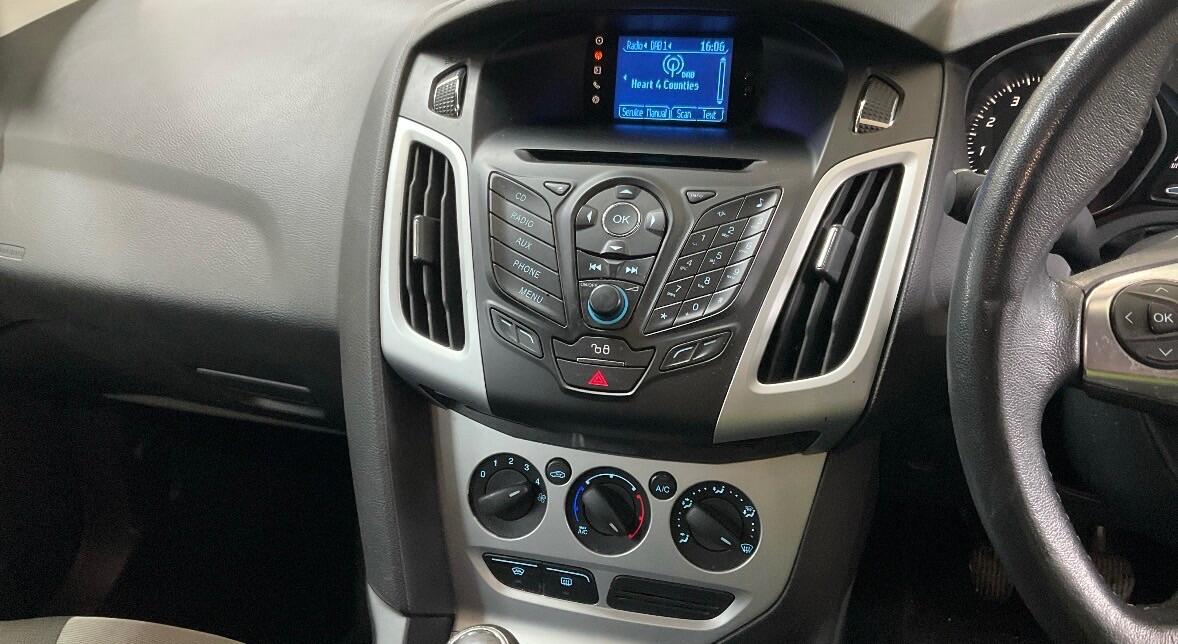 Used Ford Focus 2011 for sale - 77331636: Photo 9