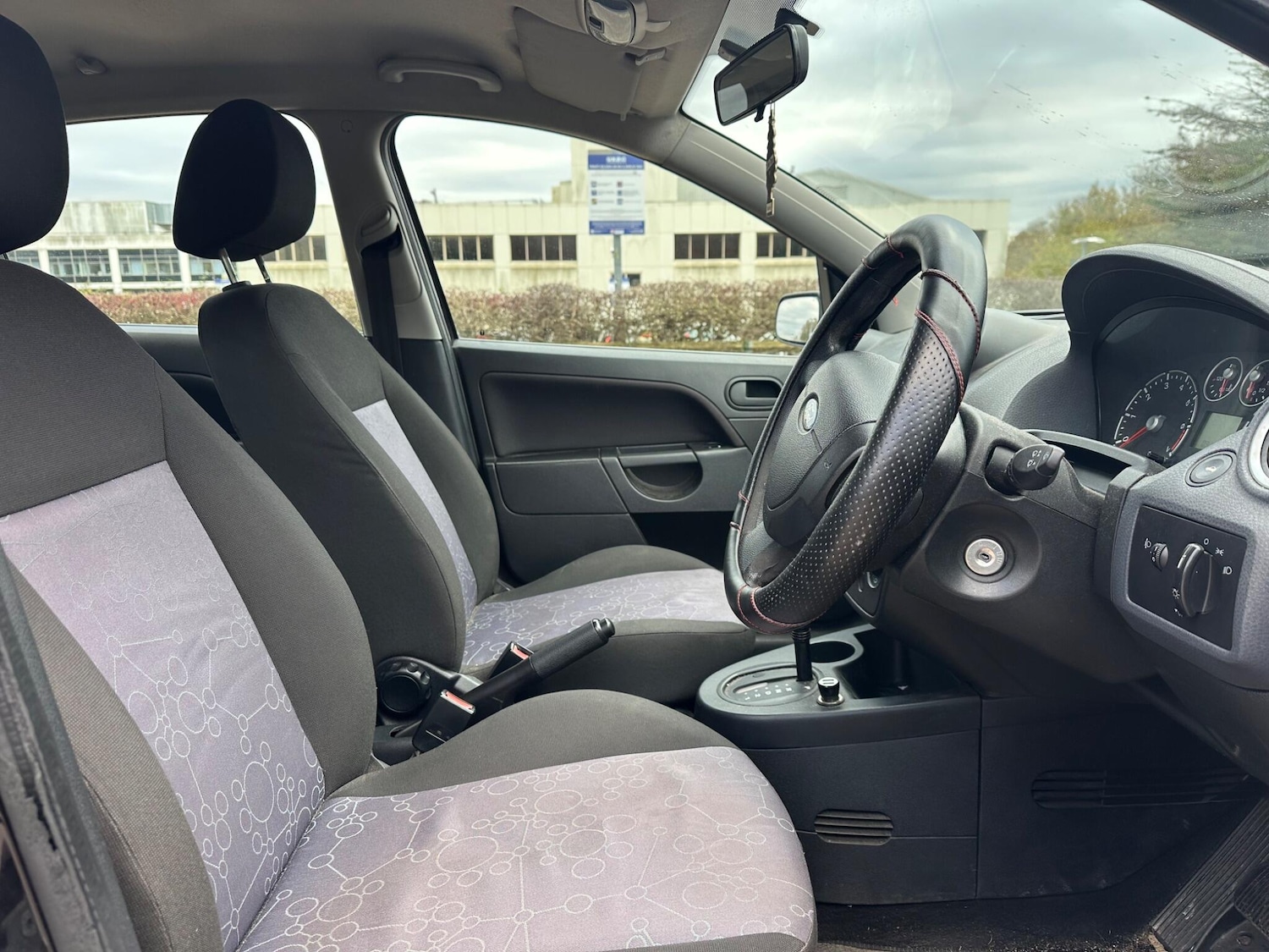 Used Ford Fiesta 2008 for sale - 76644923: Photo 10