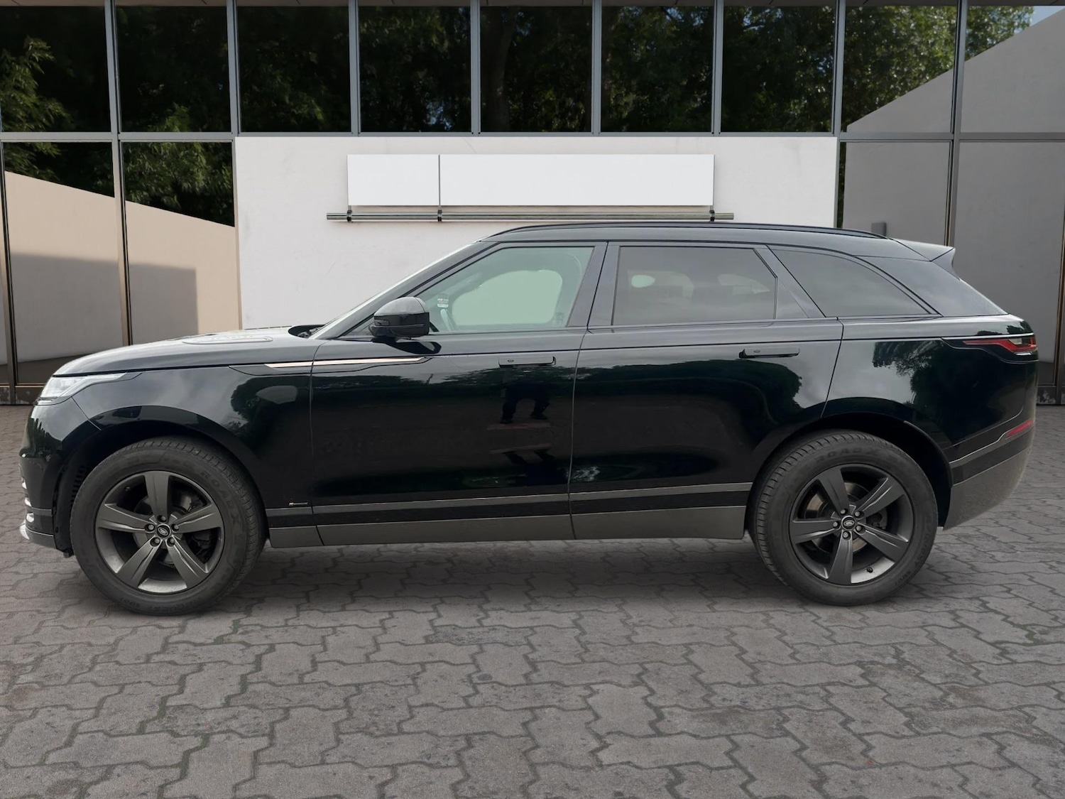 Used Land Rover Range Rover Velar 2019 for sale - 77097921: Photo 5