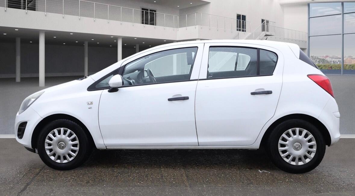 Used Vauxhall Corsa 2015 for sale - 76584346: Photo 3