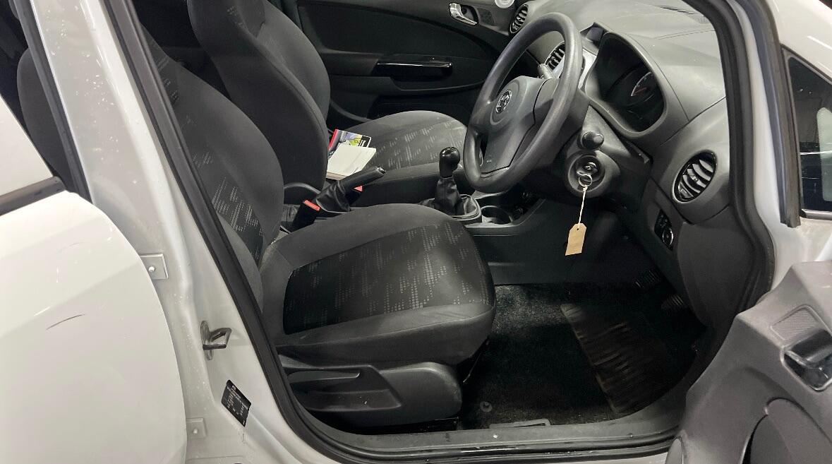 Used Vauxhall Corsa 2015 for sale - 76584346: Photo 7