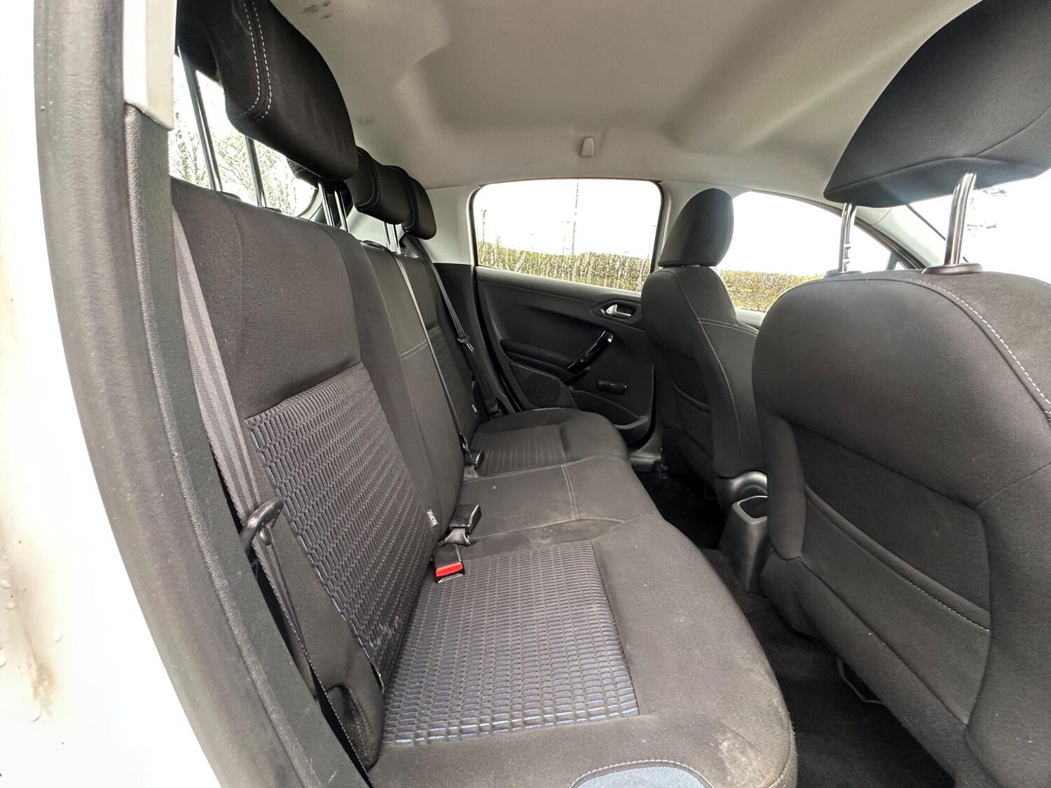 Used Peugeot 208 2013 for sale - 77908732: Photo 10