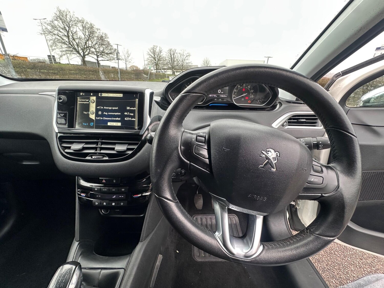 Used Peugeot 208 2013 for sale - 77908732: Photo 11