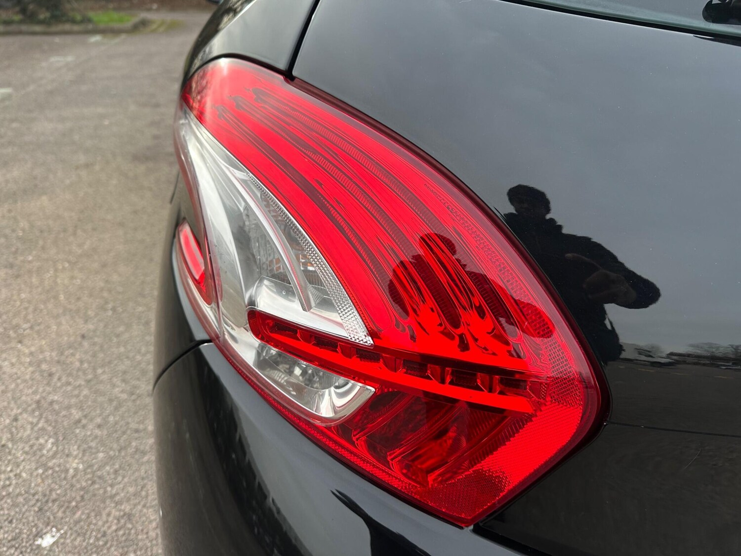 Used Peugeot 208 2013 for sale - 77908732: Photo 16