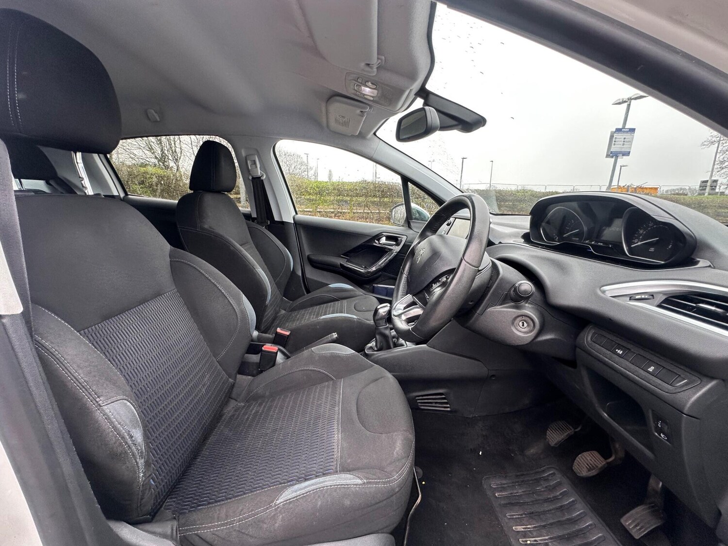 Used Peugeot 208 2013 for sale - 77908732: Photo 9