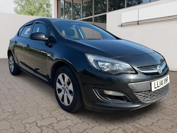 Used Vauxhall Astra 2014 for sale - 77939388: Photo