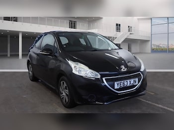 Used Peugeot 208 2013 for sale - 77723857: Photo