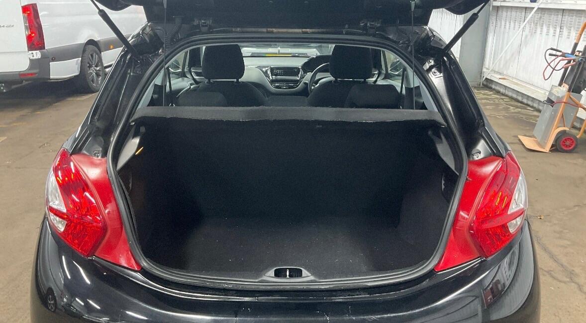 Used Peugeot 208 for sale - 77723857: Photo 8