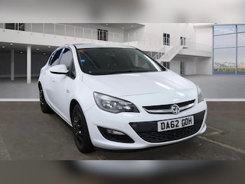 2012 (62) - 1.6i 16V Exclusiv 5dr