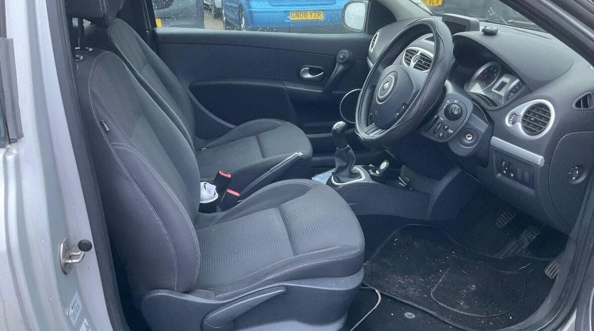 Used Renault Clio for sale - 77267588: Photo 7