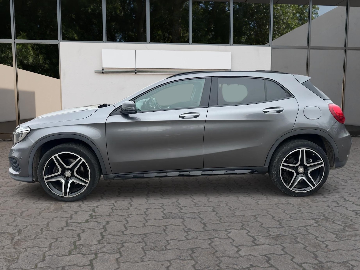 Used Mercedes-Benz GLA 2016 for sale - 76371217: Photo 5