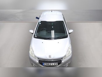 Used Peugeot 208 2013 for sale - 78561397: Photo