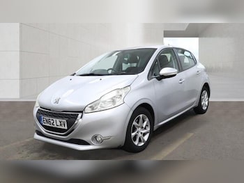 Used Peugeot 208 2013 for sale - 78561397: Photo