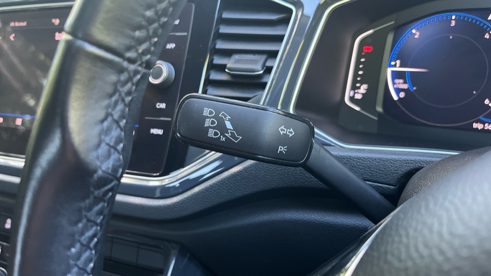 Used Volkswagen T-Roc 2019 for sale - 76079038: Photo 31