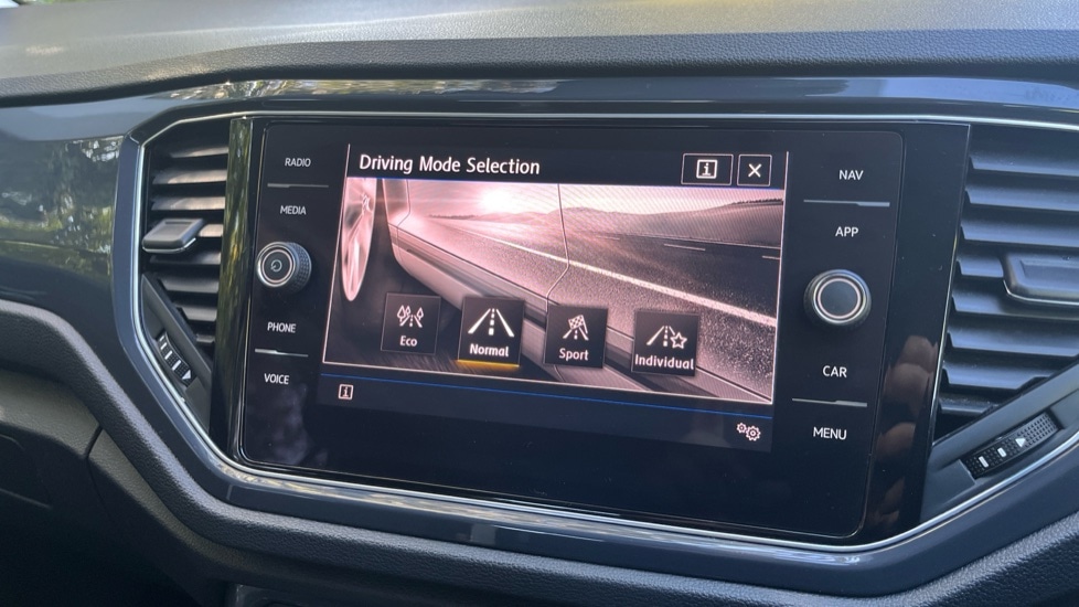 Used Volkswagen T-Roc 2019 for sale - 76079038: Photo 38