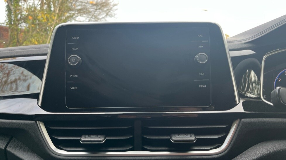 Used Volkswagen T-Roc 2025 for sale - 76873873: Photo 13