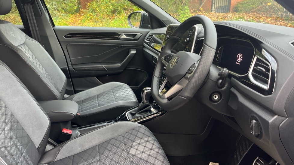Used Volkswagen T-Roc 2025 for sale - 76873873: Photo 26