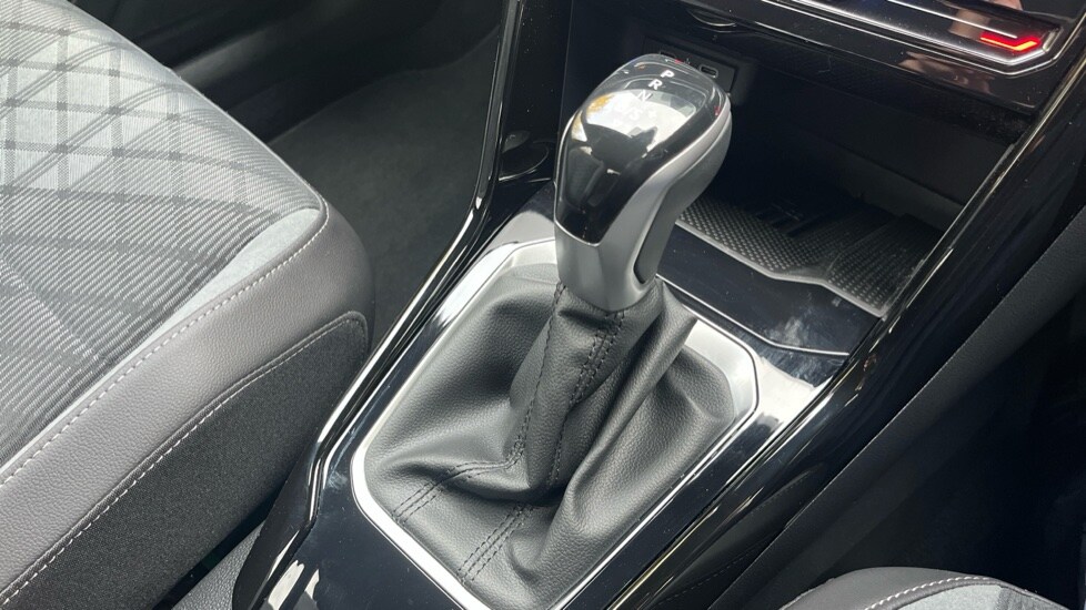 Used Volkswagen T-Roc 2025 for sale - 76873873: Photo 35