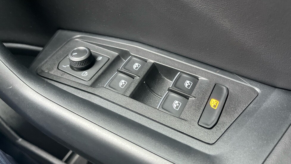 Used Volkswagen T-Roc 2025 for sale - 76873873: Photo 38