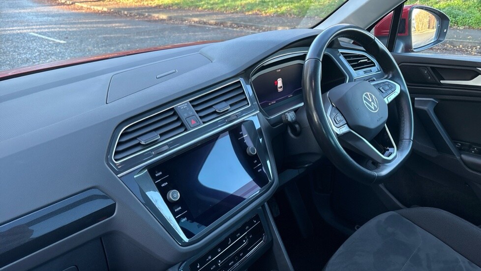 Used Volkswagen Tiguan 2022 for sale - 76874763: Photo 2