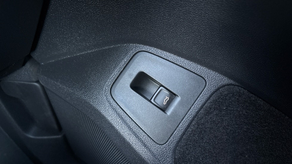 Used Volkswagen Tiguan 2022 for sale - 76874763: Photo 41