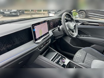 Used Volkswagen Tiguan 2024 for sale - 76180164: Photo 2