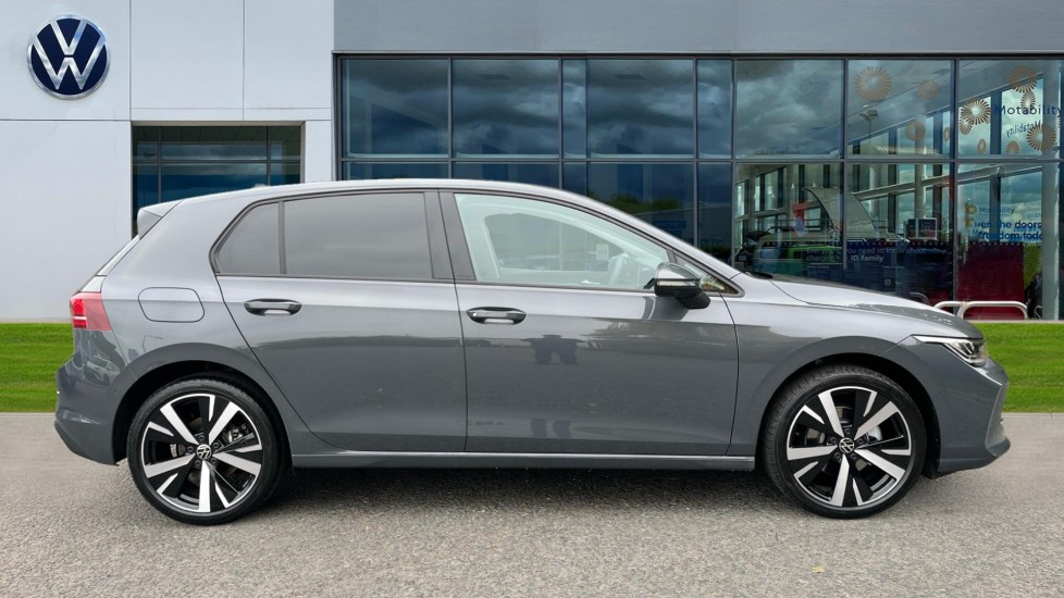 Used Volkswagen Golf 2025 for sale - 76328217: Photo 4