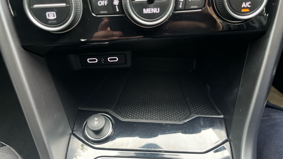 Used Volkswagen T-Roc 2021 for sale - 76008179: Photo 36
