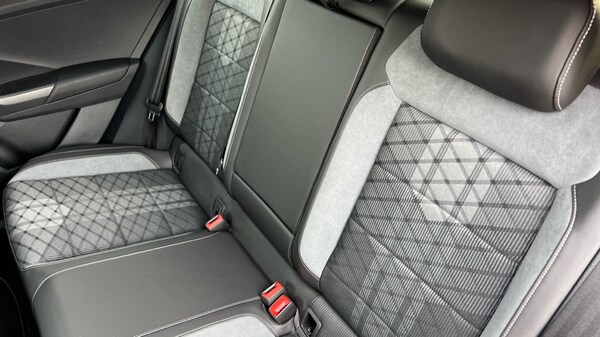 Used Volkswagen T-Roc 2025 for sale - 75603028: Photo 15