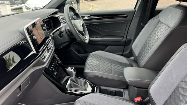 Used Volkswagen T-Roc 2025 for sale - 75603028: Photo 28