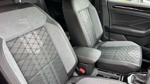 Used Volkswagen T-Roc 2025 for sale - 75603028: Photo 36