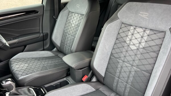 Used Volkswagen T-Roc 2025 for sale - 75603028: Photo 37