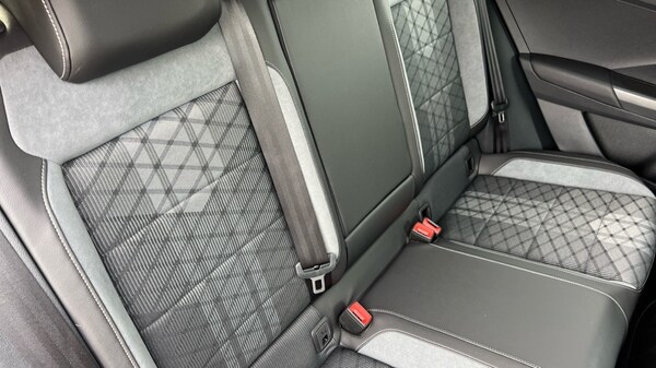 Used Volkswagen T-Roc 2025 for sale - 75603028: Photo 38