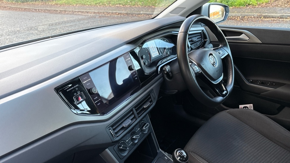 Used Volkswagen Polo 2018 for sale - 77021891: Photo 2