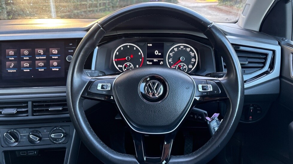 Used Volkswagen Polo 2018 for sale - 77021891: Photo 25