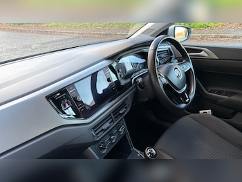 Used Volkswagen Polo 2018 for sale - 77021891: Photo