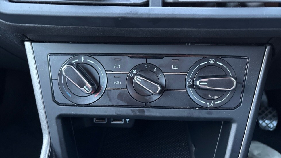 Used Volkswagen Polo 2018 for sale - 77021891: Photo 30