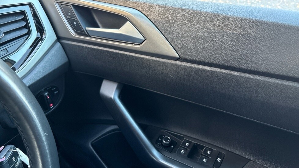 Used Volkswagen Polo 2018 for sale - 77021891: Photo 33