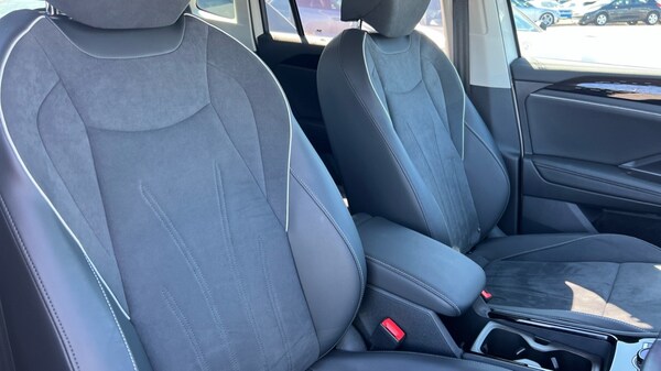 Used Volkswagen Tiguan 2024 for sale - 76297300: Photo 36