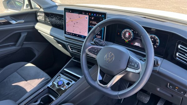 Used Volkswagen Tiguan 2024 for sale - 76297300: Photo 6