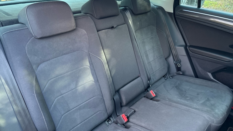 Used Volkswagen Tiguan 2021 for sale - 77060625: Photo 15