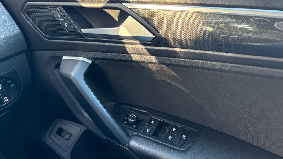 Used Volkswagen Tiguan 2021 for sale - 77060625: Photo 34