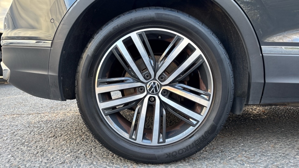 Used Volkswagen Tiguan 2021 for sale - 77060625: Photo 5