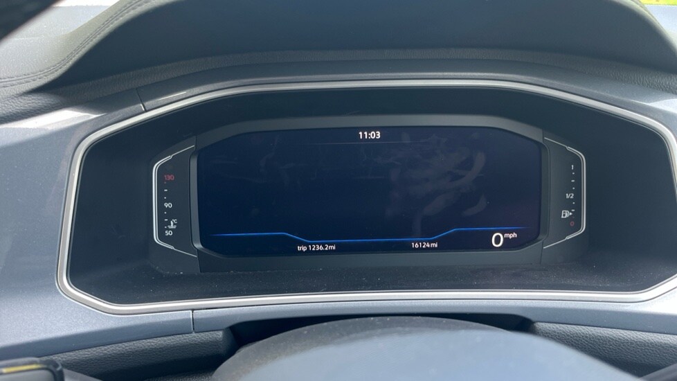 Used Volkswagen T-Roc 2024 for sale - 76203692: Photo 14