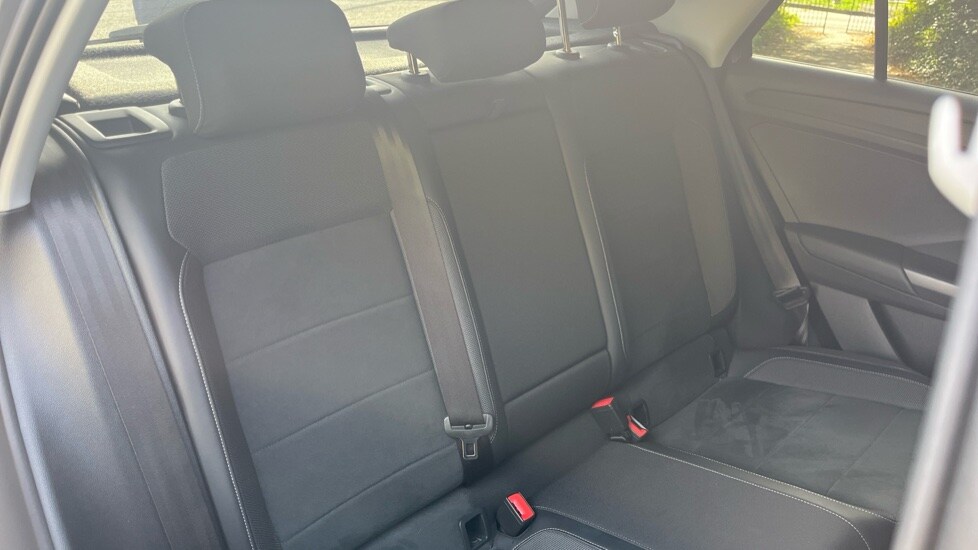 Used Volkswagen T-Roc 2024 for sale - 76203692: Photo 15