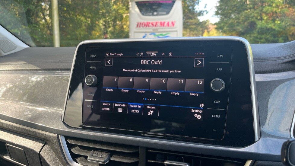 Used Volkswagen T-Roc 2024 for sale - 76203692: Photo 24